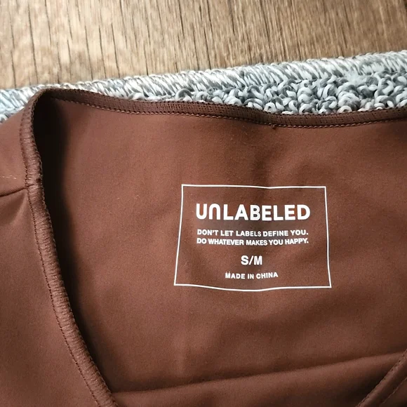 Smooth body suit - Picture 2 of 4